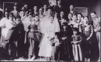 朝鲜族传统服饰 朝鲜族传统服饰