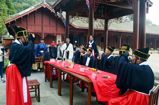 中华敬酒礼仪 中华敬酒礼仪