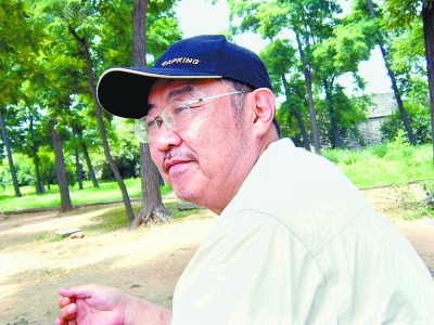 专访民俗文化专家张石山:礼俗在乡野存而不灭 http://wenhua.cjn.cn/jctj/201312/W020131231316930916203.jpg